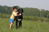 ENFANT ET CHIEN 556